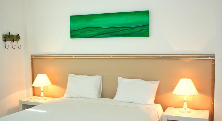 Penthouse Apartment ( 3 Adults )