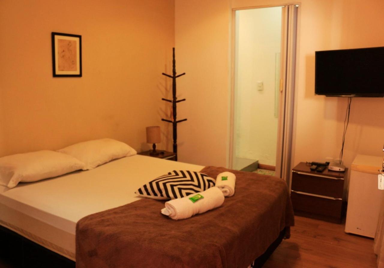 Quarto Duplo com Casa de Banho Privativa