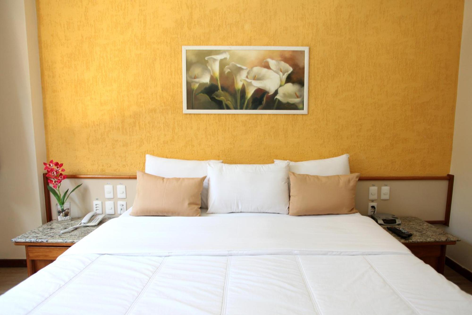 Triple Suite With Bathtub