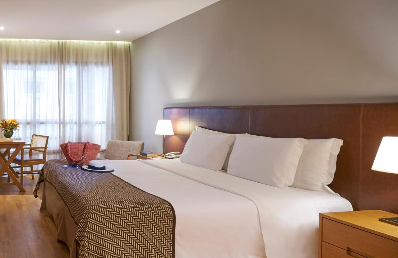 Superior Room with Balcony and Side Sea View