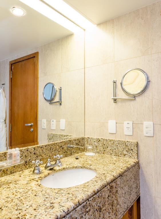 Standard Twin Room with Partial Sea View