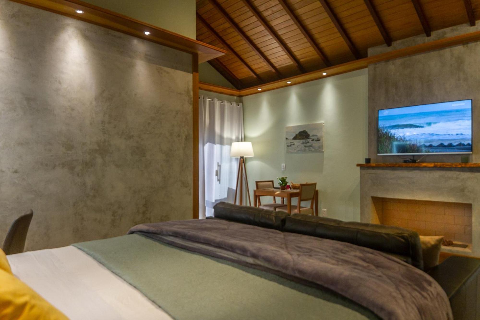 Deluxe Suite,1547865694:JPEG