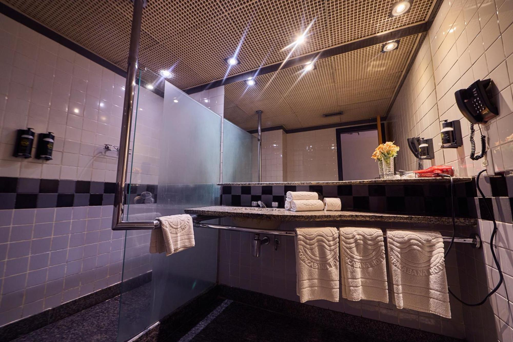 Quarto Standard Plus Triplo,1623649541:JPEG