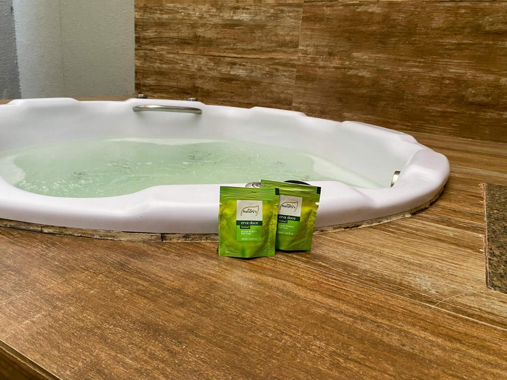 Suite com Banheira de Hidromassagem