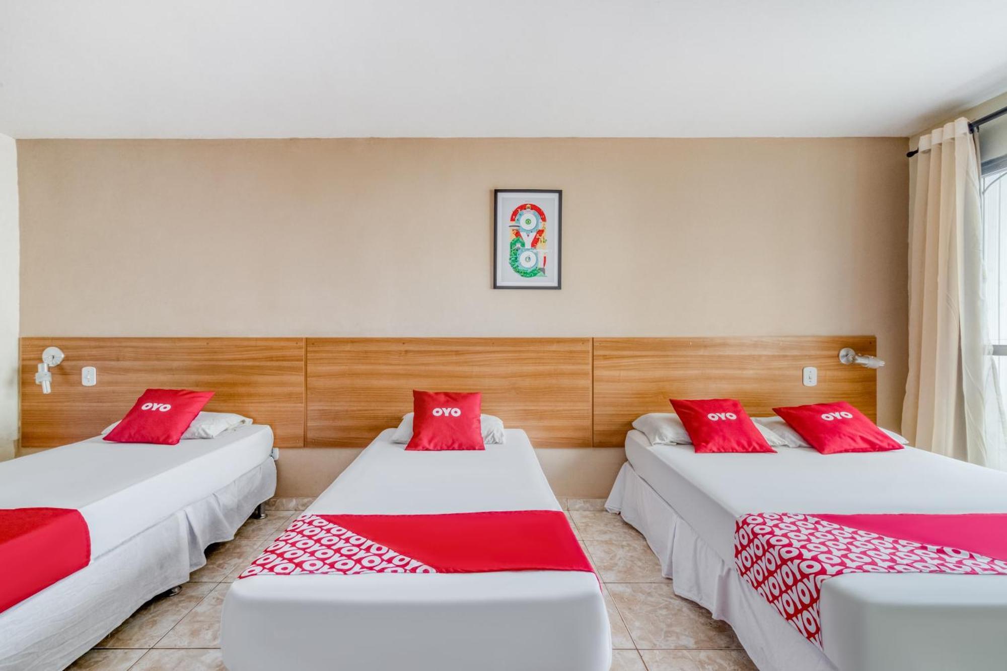 Quadruple Room (1 Double bed + 2 Single beds),1658761288:JPEG