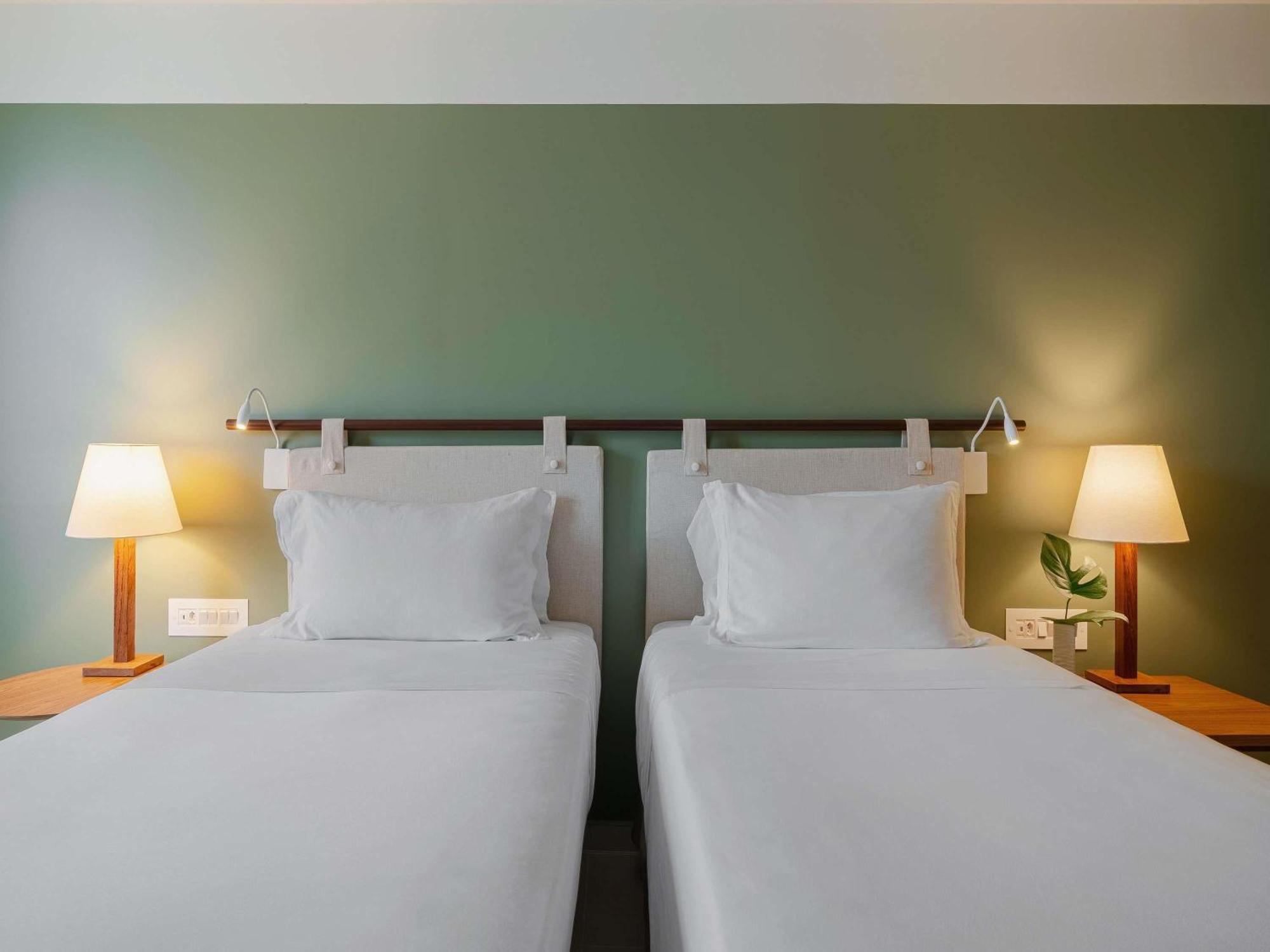 Superior Twin,1710591213:JPEG