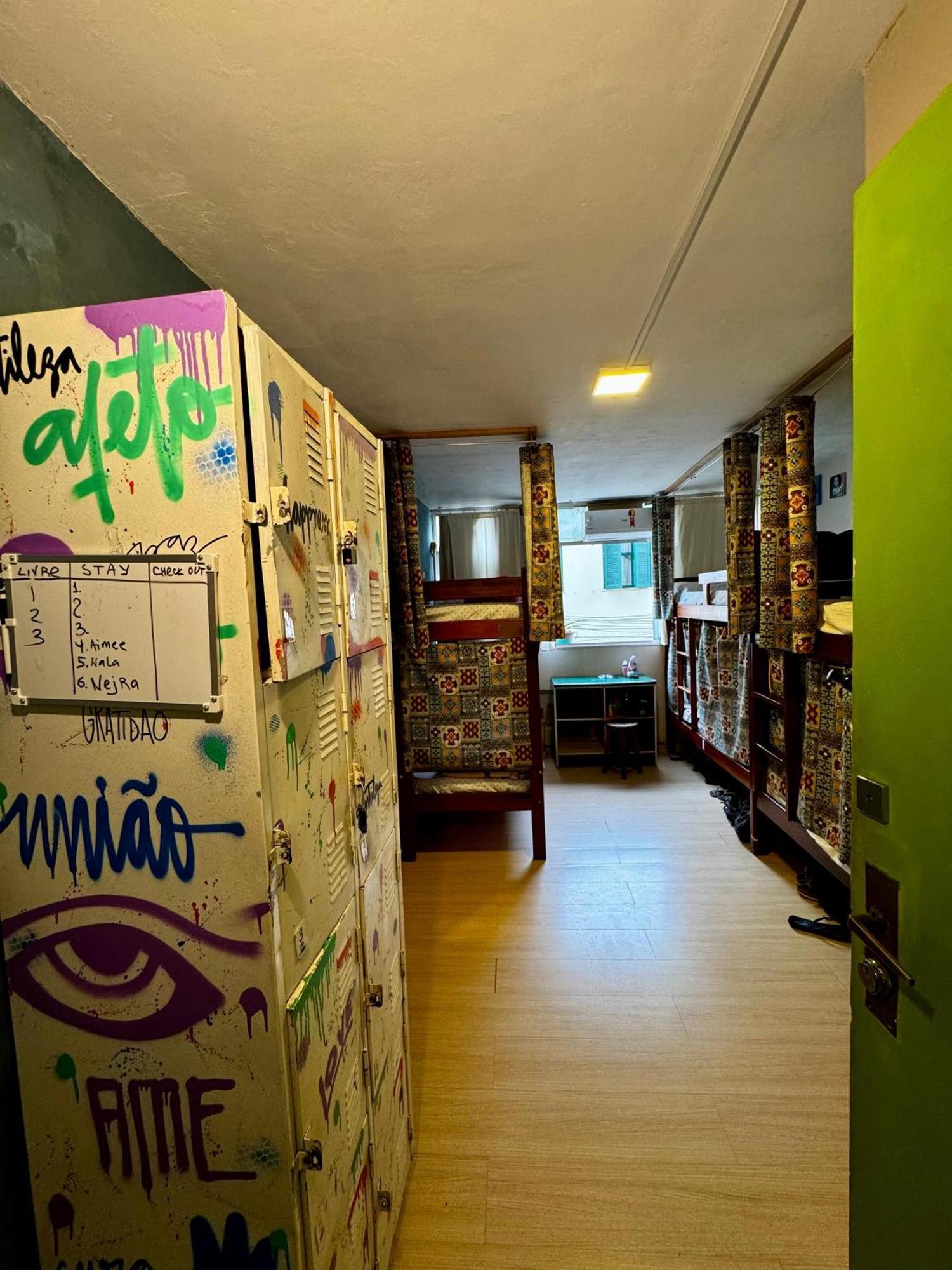 Bed op een Vrouwenslaapzaal met 6 Bedden