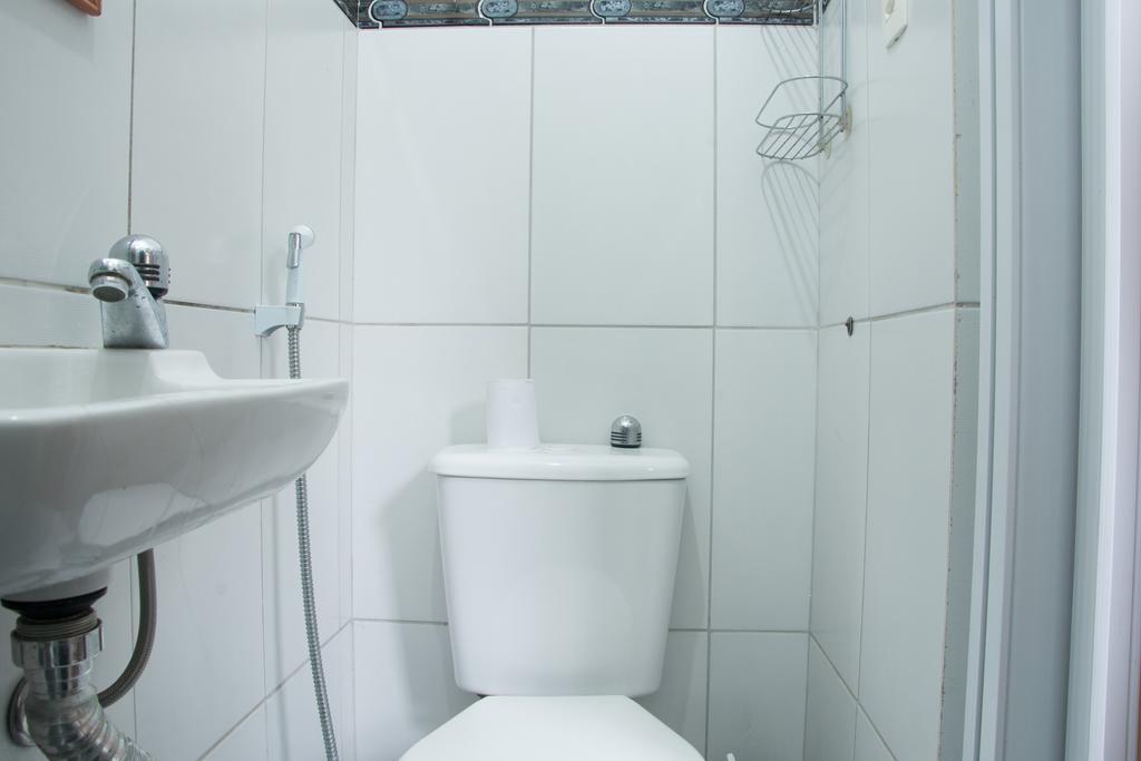 Bett im gemischten 10-Bett-Schlafsaal mit Gemeinschaftsbad