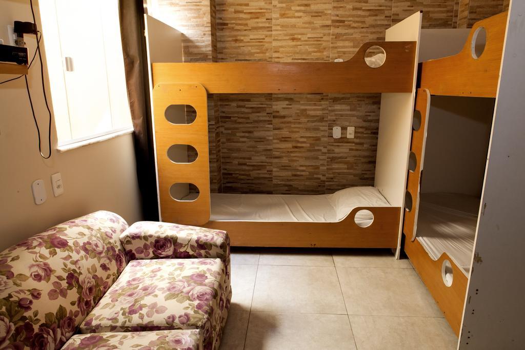 Family Room,464300643:JPEG