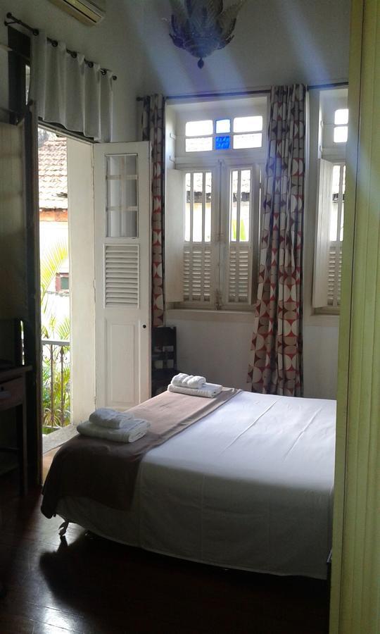 Camera Matrimoniale/Doppia con Letti Singoli con Balcone