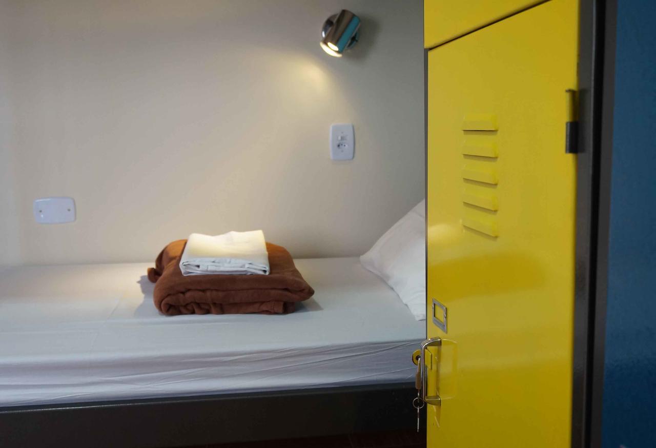 Posto Letto in Dormitorio Misto con 8 Letti