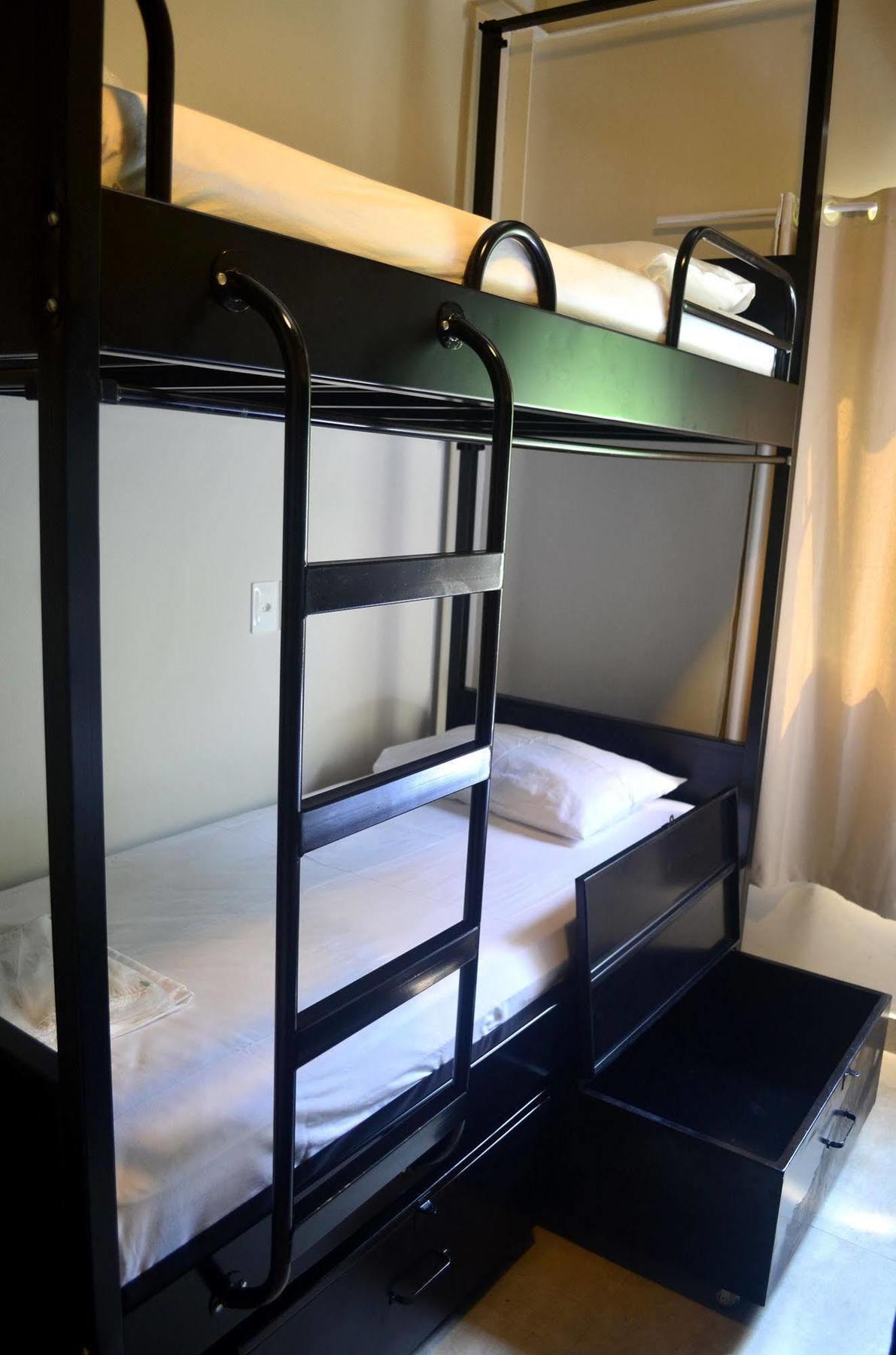 Bed in 6-Bed Mixed Dormitory Room,687866694:JPEG