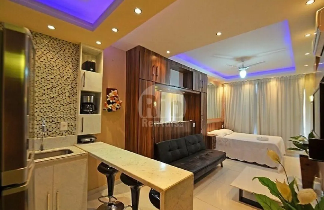 Lindo Apto Reformado Com Vista - C044-1