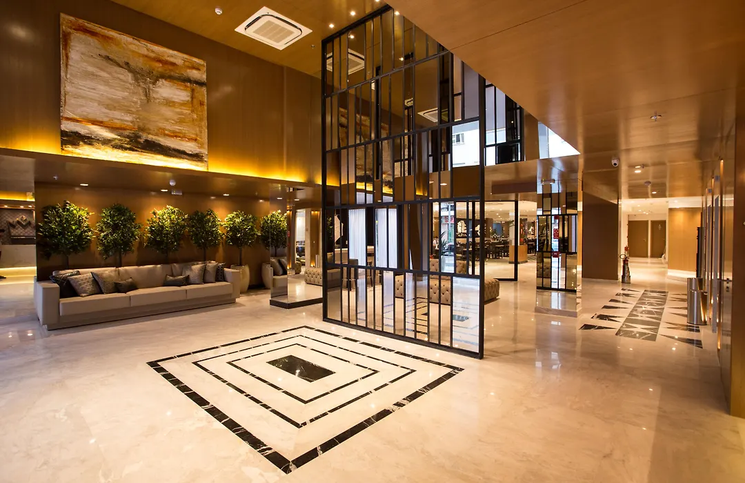 Royal Regency Palace Hotel-1