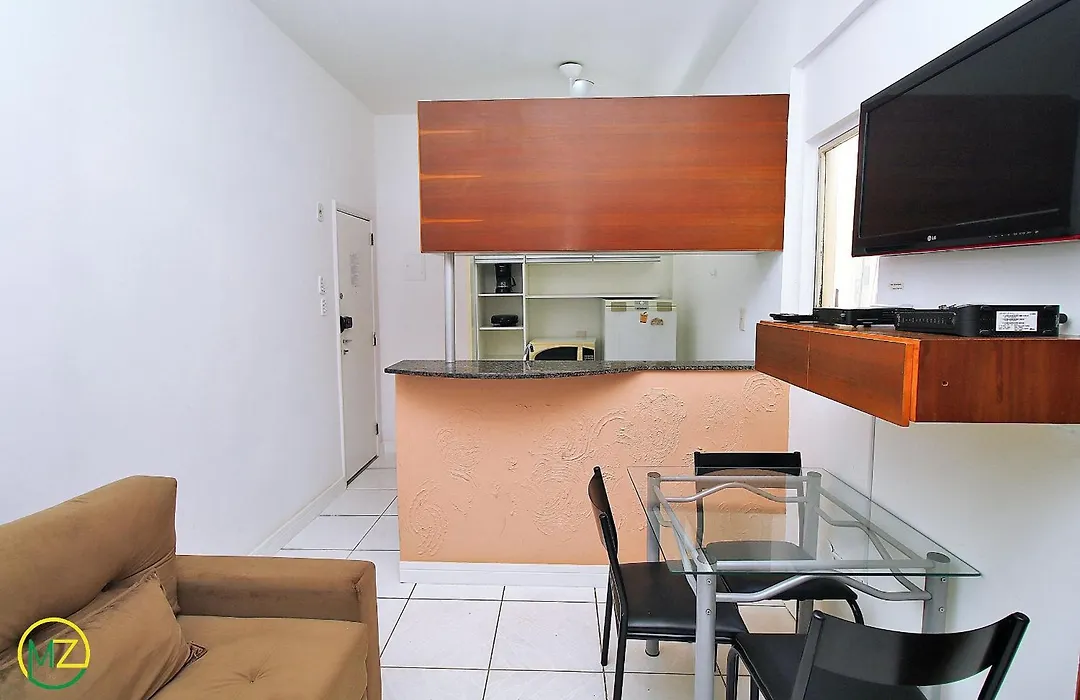 Sala E Quarto Silencioso Para 4 Pessoas-1