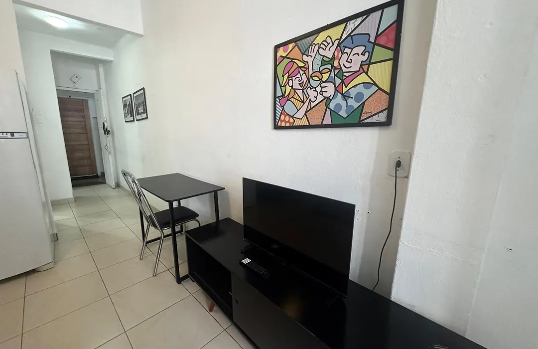 Studio completo ENTRADA pela PRAIA DE COPACABANA, com ar, wifi, netflix, até 4 pessoas, pauloangerami AA3806-1