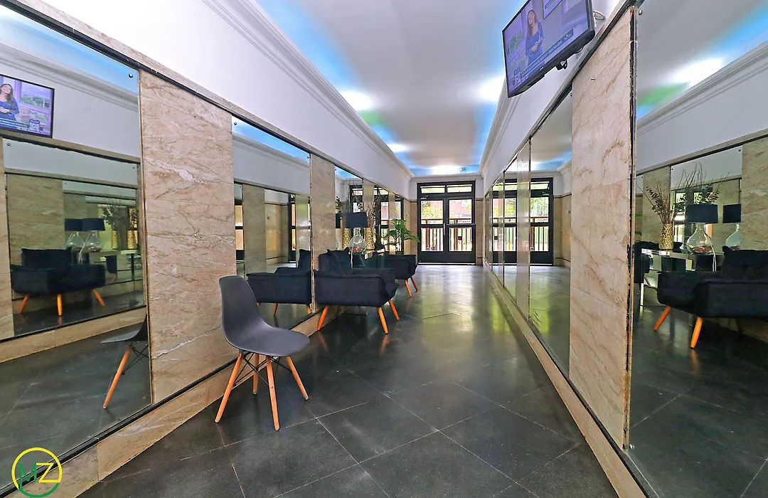 Studio Reformado Para 4 Pessoas Em Copacabana-1
