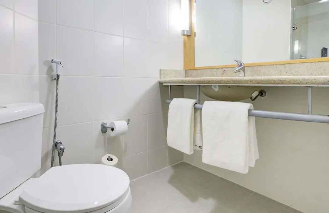 Ibis Copacabana Posto 2-1
