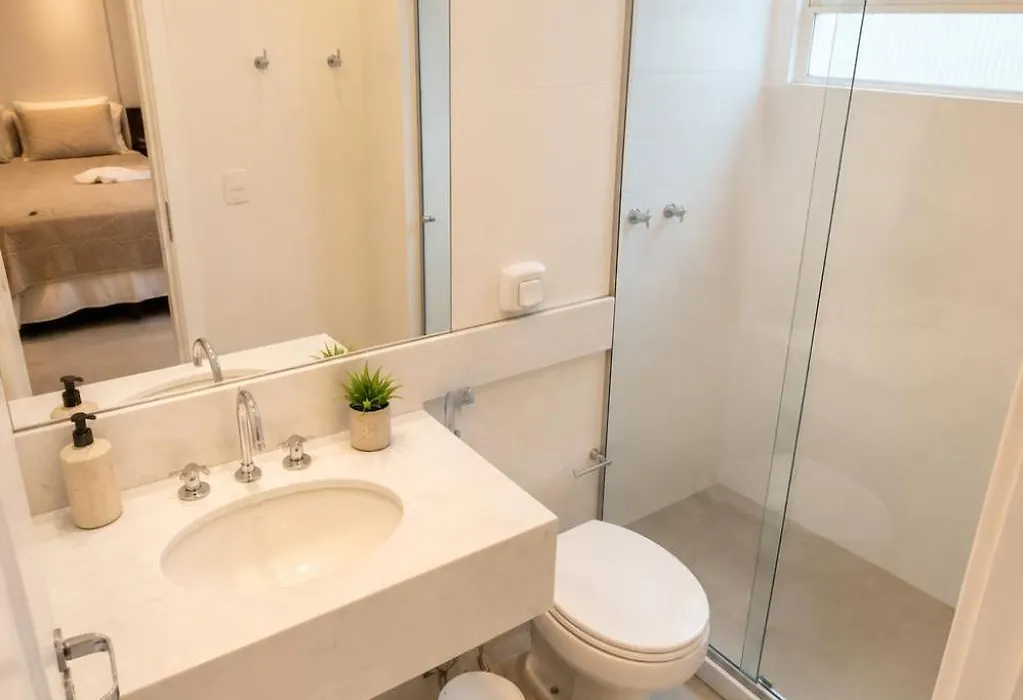 Amplo E Bem Iluminado 4 Suites A 100M Da Praia De Copacabana-1