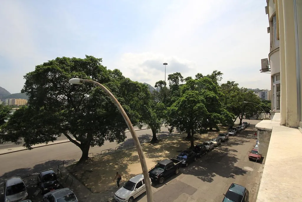 Botafogo 302-1
