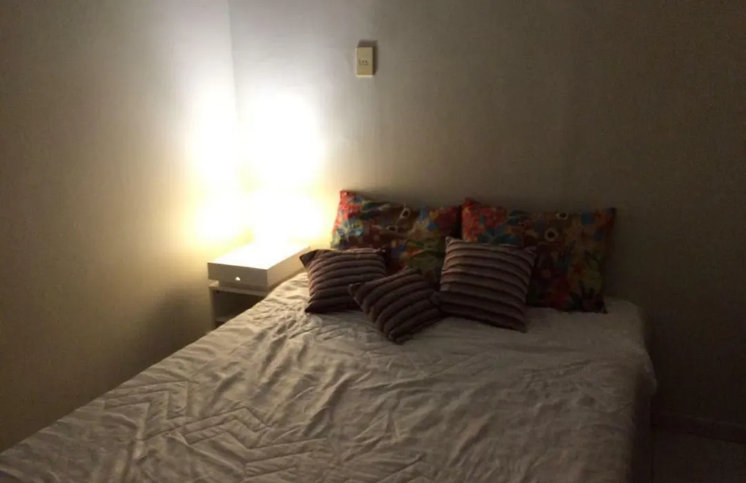 Quarto E Sala Em Copanema-1