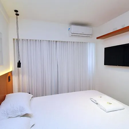 Studio luxo NOVO em Copacabana para até 3 pessoas-2