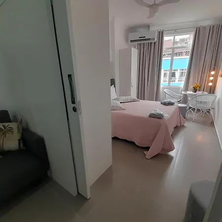 Quadra Praia, Posto 4, Split, Smarttv Cabo, Wifi , 35M2-2
