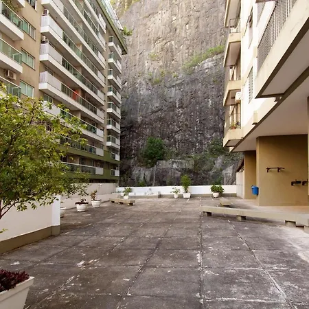 Design Botafogo: Piscina, Garagem E Luxo-2