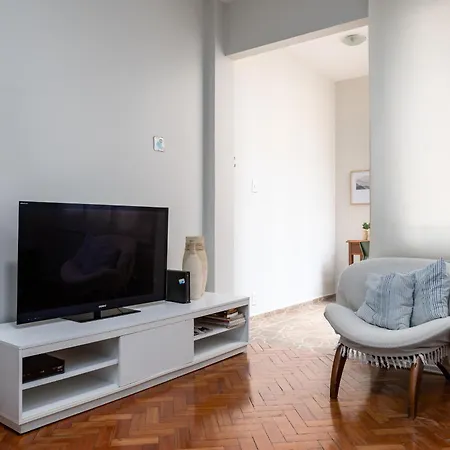 Moderno apartamento em Ipanema - PM203 Z1-3