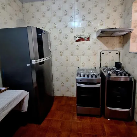 Quarto Tranquilo E Familiar No Leblon - Quiet Family Room In Leblon-2