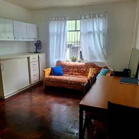 Quarto Tranquilo E Familiar No Leblon - Quiet Family Room In Leblon-3