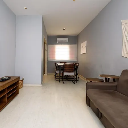 Apartamento Em Ipanema Com Garagem | Bt 82/208-2
