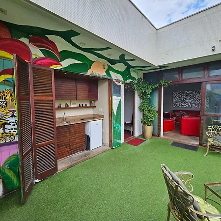 charmosa cobertura em Ipanema na quadra da praia de quarto, sala, terraço e sauna-2