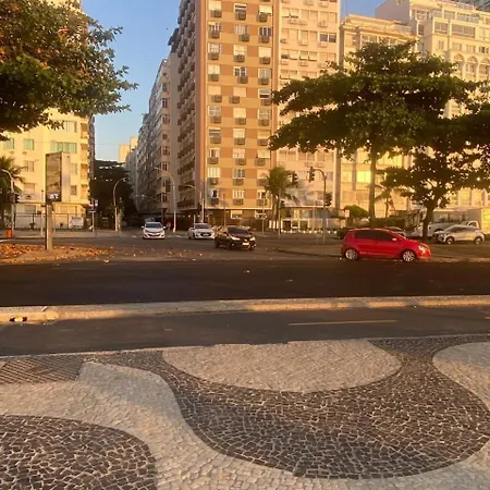Front Ocean Copacabana-2
