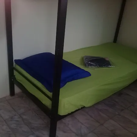 Hostel Residential Inn-3
