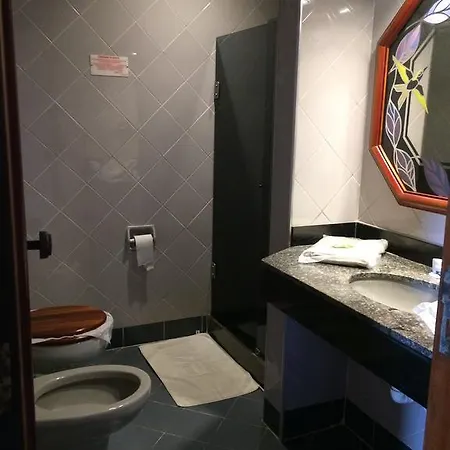 Hotel Free (Adults Only)-3
