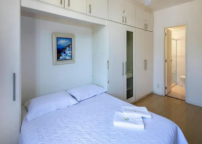 Confortavel E Seguro 2 Quartos Com Varanda No Leme