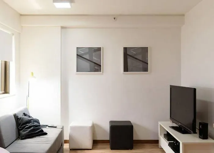 Flat No Leblon Na Quadra Da Praia