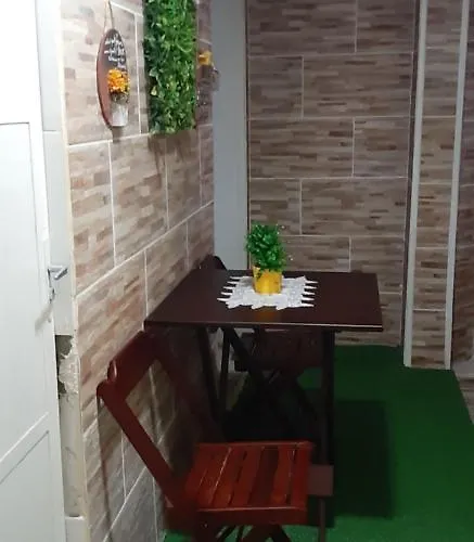 Quarto com suíte para mulheres Rio de Janeiro que aceita animais de estimação