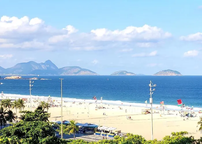 Pet friendly Copacabana Praia: Oceanview Rooms near Lido Gastronomy Hub Rio de Janeiro