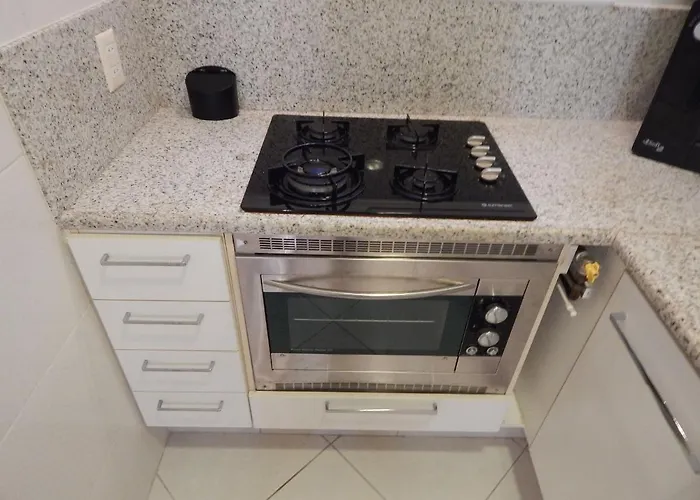 Moderno E Espacoso 1 Quarto Na Quadra Da Praia