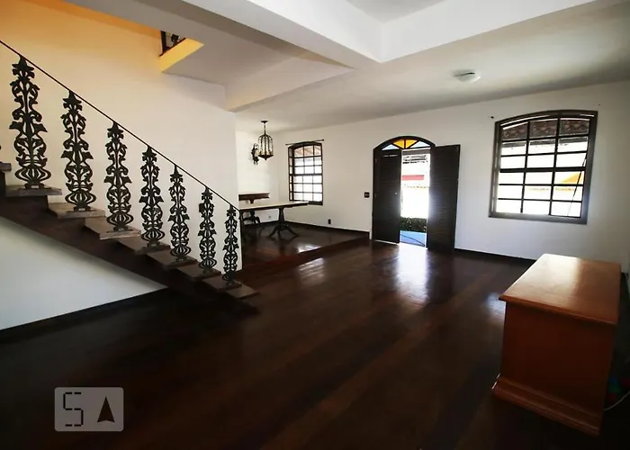 Casa Para Fins De Semana E Curta Temporada