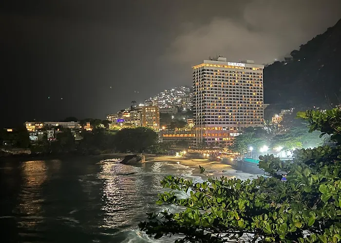 Amazing Forest House In The City! Rio de Janeiro