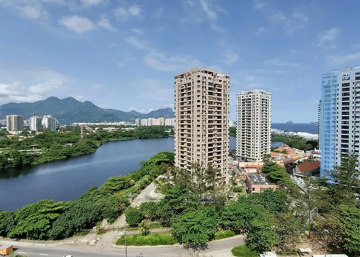 Pineapples AS1602 - Excelente apartamento 3 quartos na Barra da Tijuca próximo à praia Rio de Janeiro que aceita animais de estimação