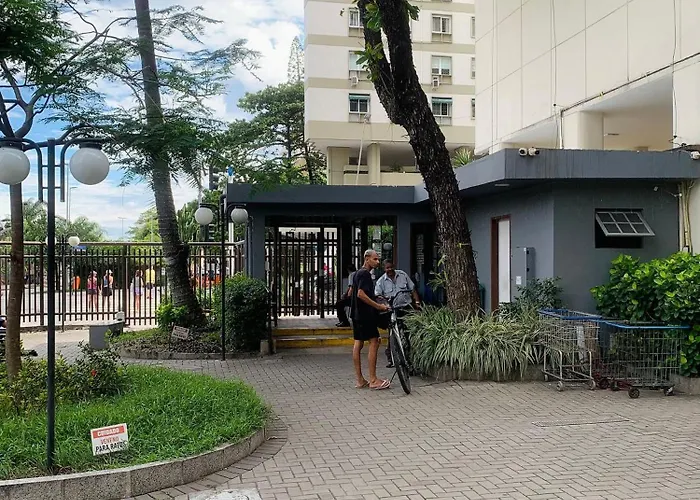 Leblon - Recem-Reformado Com Vista Mar.