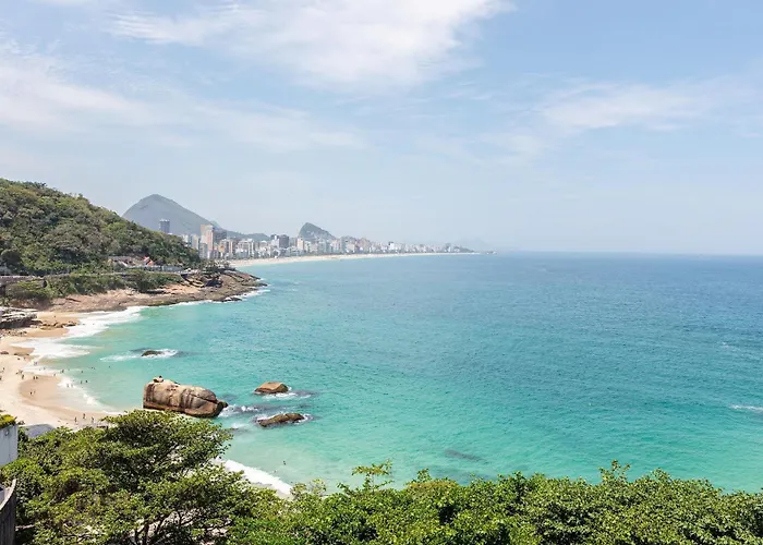 Pet friendly Beach Loft Next To The Sheraton Leblon Rio de Janeiro