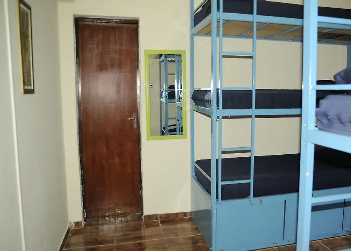 Le House Hostel