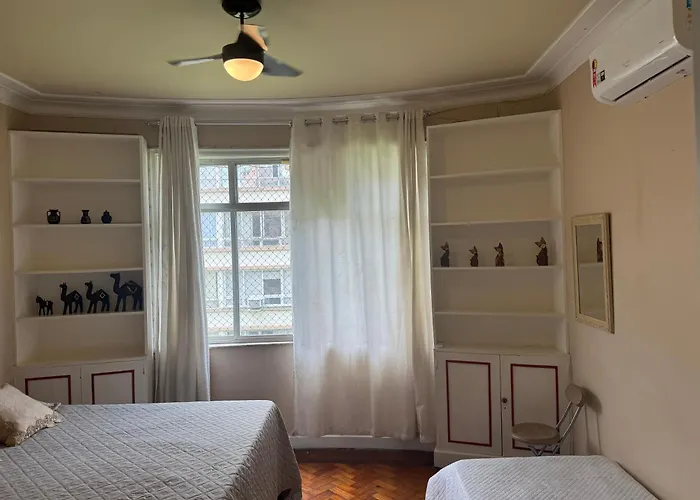 Kangaroo House Copacabana