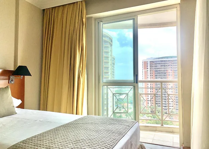 Pineapples Bpremium - Excelentes Suites