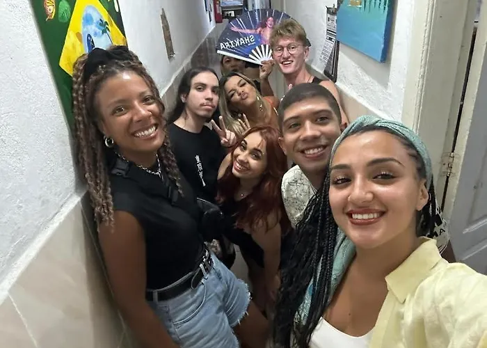 Hostel Cidade Nova, próximo a estação metrô praça 11, onde você tem acesso direto a qualquer Shows nas praias da zona Sul Río de Janeiro admite animales